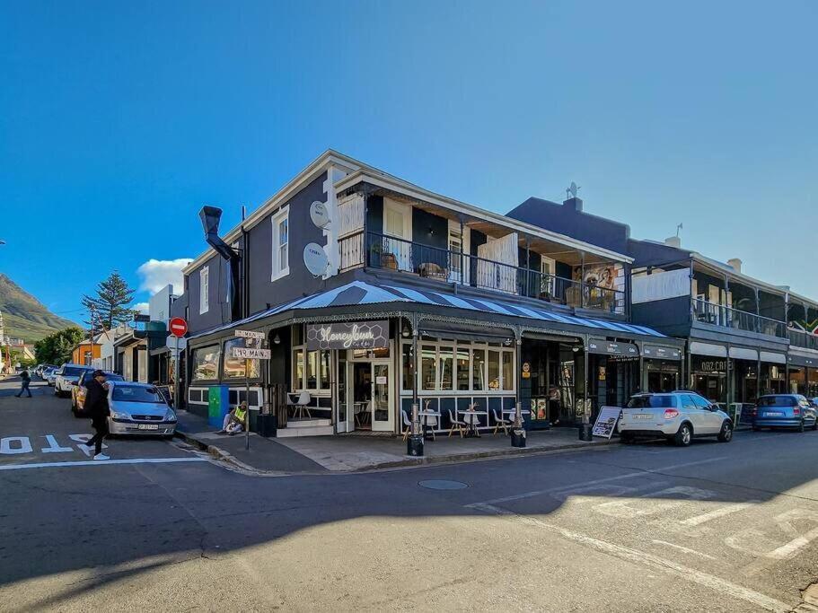 Classy And Newly Renovated In Observatory * Cape Town